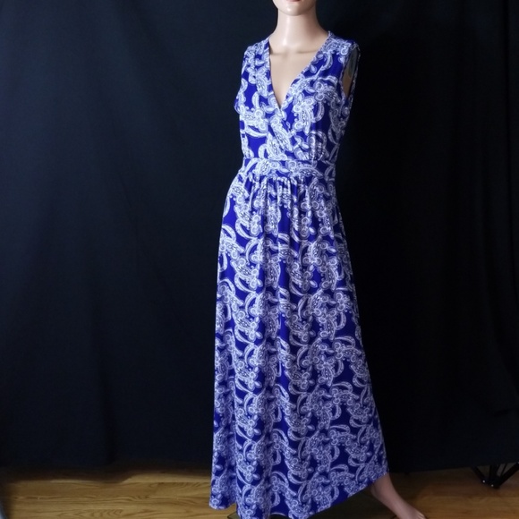 Susan Lawrence Dresses & Skirts - $6💟SUSAN LAWRENCE V-Neck Maxi Dress❤$6 BUNDLED